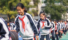 动高中阶段学校优良特色成长